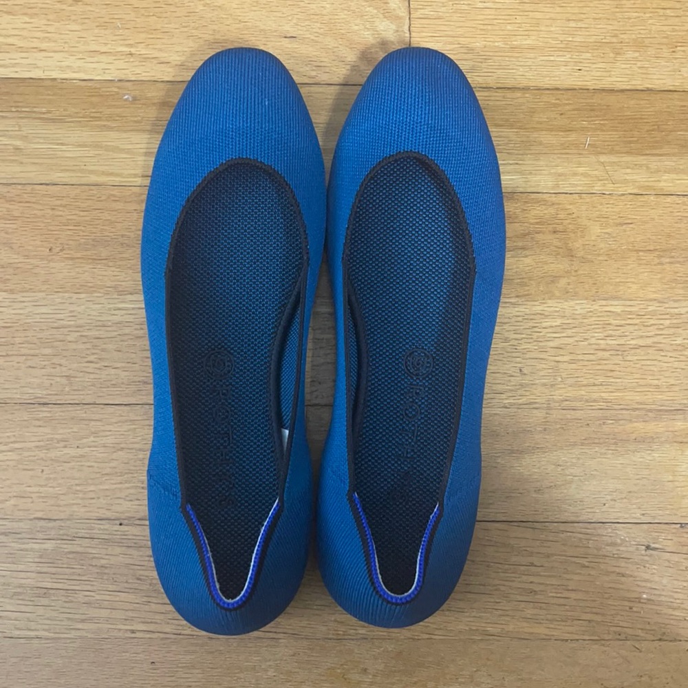 EUC Size 11.5 Rothys Square Peacock